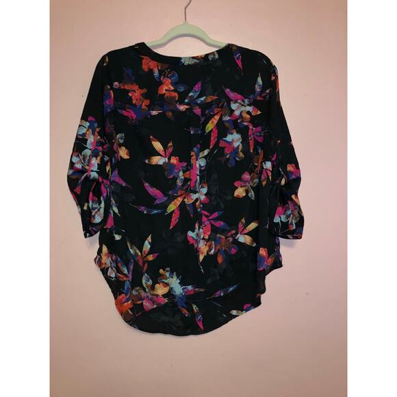 Torrid Harper abstract floral blouse size 00 (Medium) - Picture 6 of 8